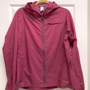 Patagonia light wind breaker